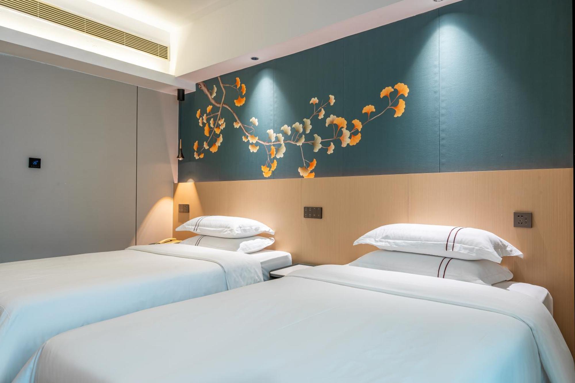 Waifiden Hotel -Former Tokai Hotel - Xiaobei Metro Station - During The Canton Fair, There Will Be Shuttle Buses For Transportation Back And Forth מראה חיצוני תמונה