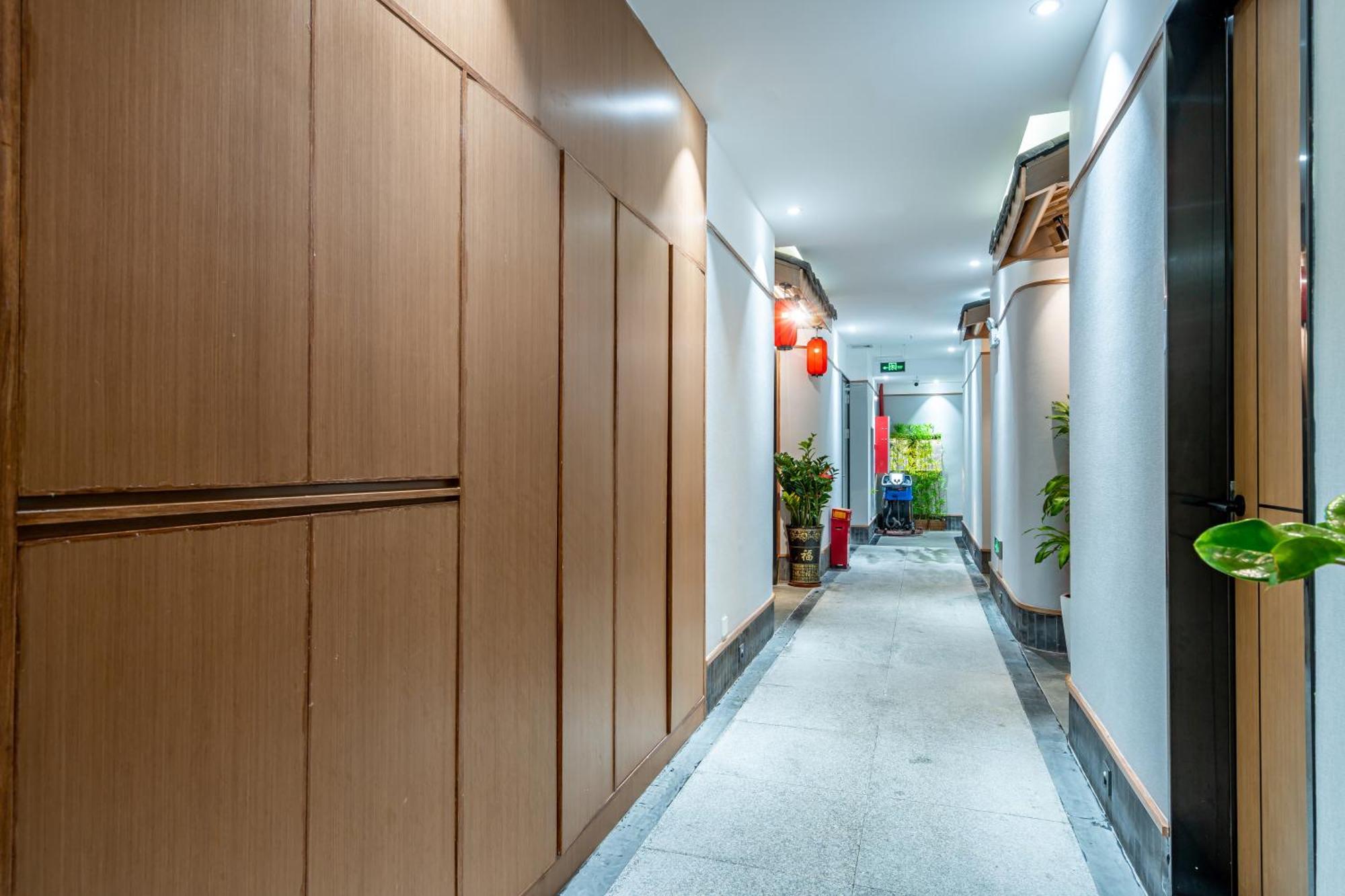Waifiden Hotel -Former Tokai Hotel - Xiaobei Metro Station - During The Canton Fair, There Will Be Shuttle Buses For Transportation Back And Forth מראה חיצוני תמונה